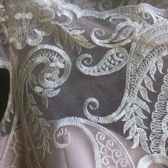 Beautiful Blush Pink Gown - Picture 2 of 4